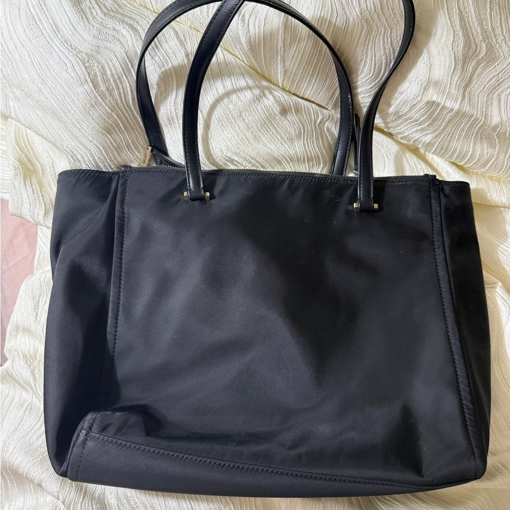 Kate Spade Black Tote Sleek Structured Design - Picture 2 of 4